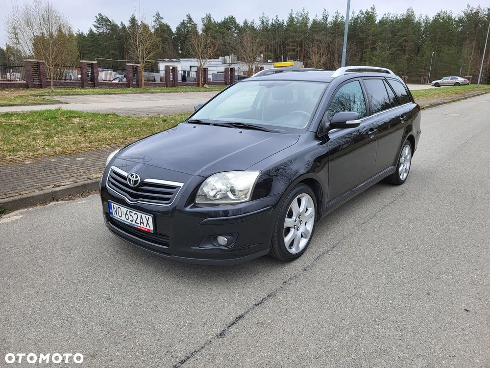 Toyota Avensis 1.8 VVT-i Executive - 1