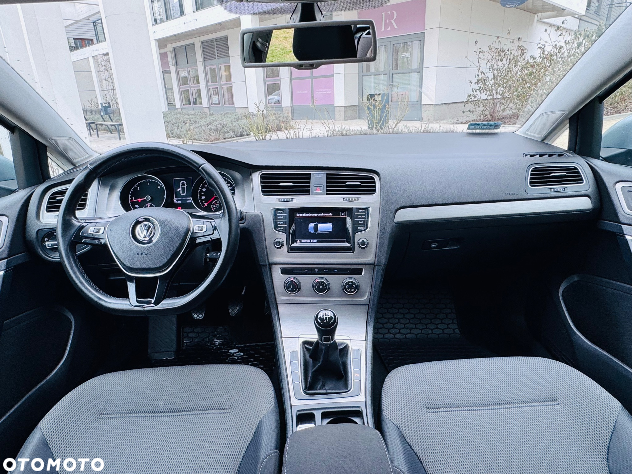 Volkswagen Golf VI 1.6 TDI Trendline - 21