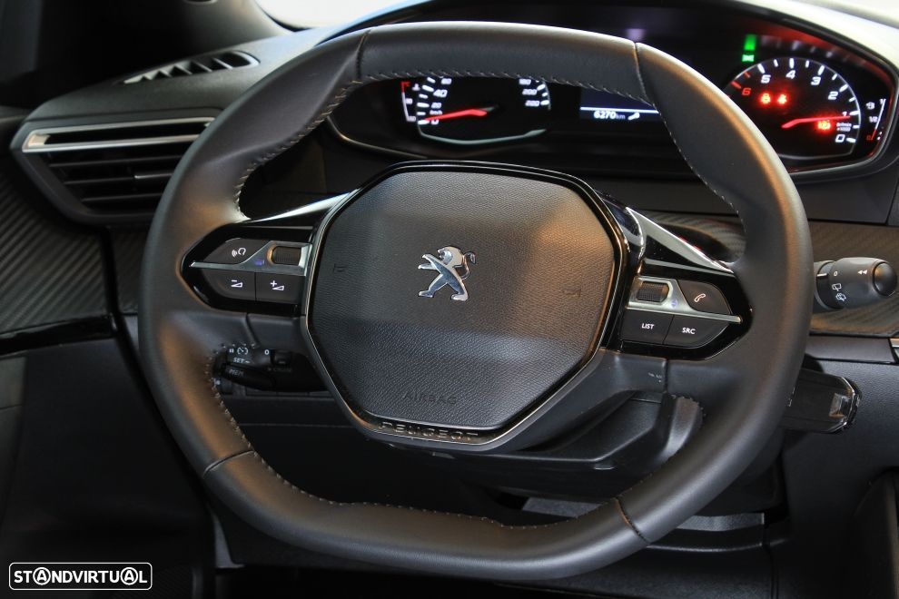 Peugeot 2008 1.2 PureTech Active Pack - 16