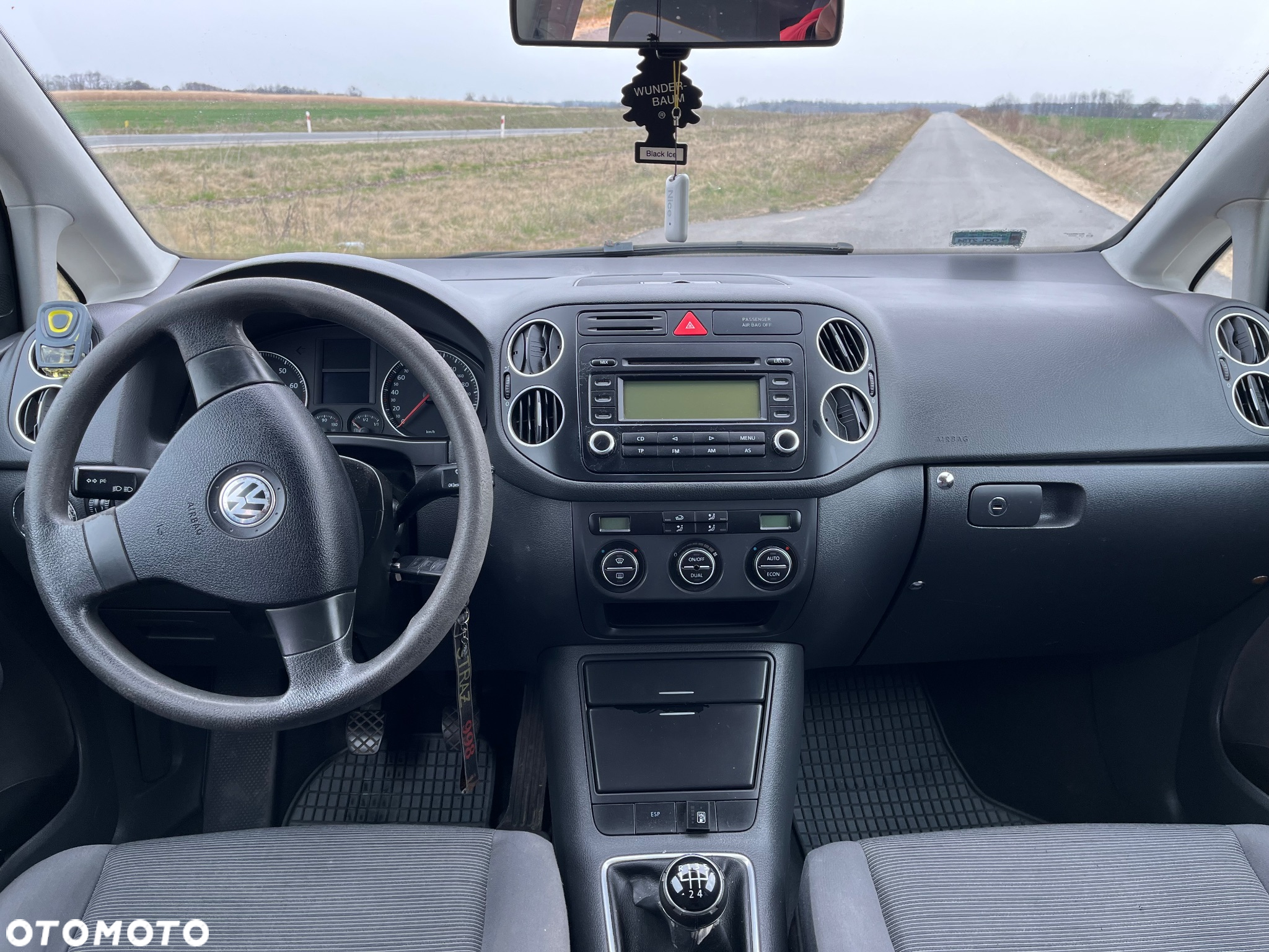 Volkswagen Golf - 10