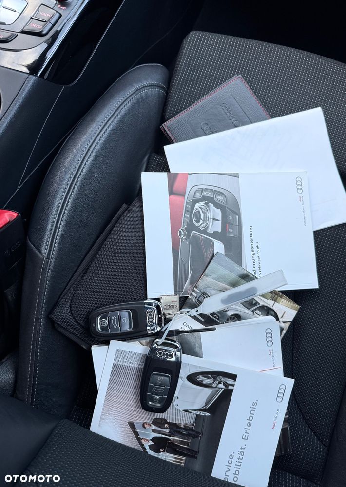 Audi A4 Avant 2.0 TDI DPF clean diesel S line Sportpaket - 22