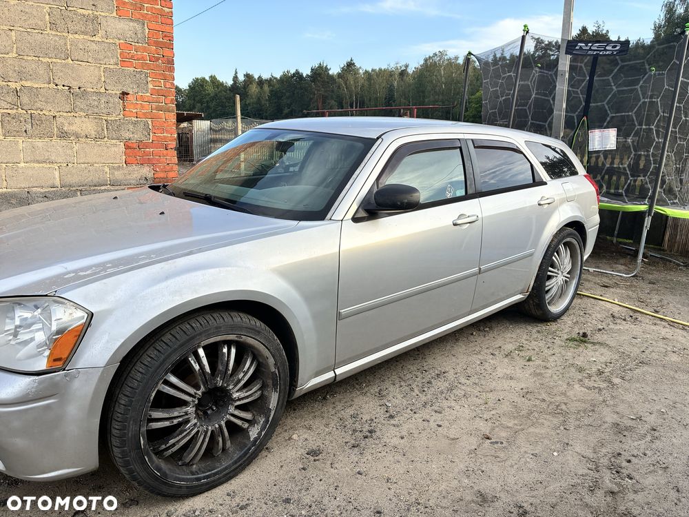 Dodge Magnum - 3