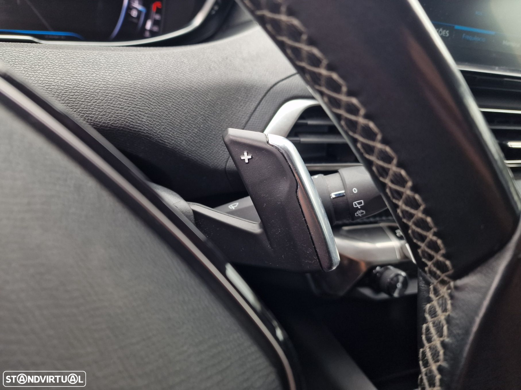 Peugeot 5008 1.5 BlueHDi Allure EAT8 - 24