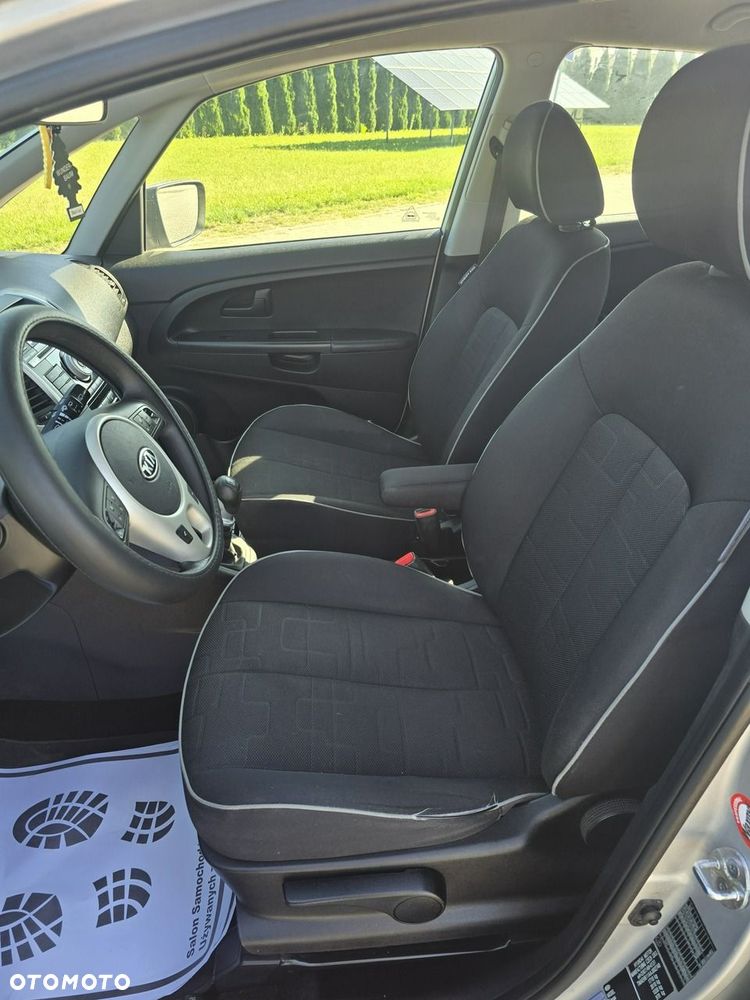 Kia Venga - 13