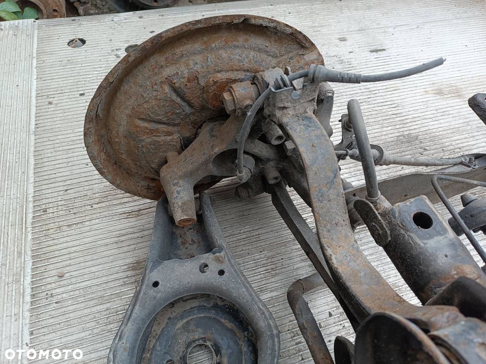 BELKA OŚ ZAWIESZENIA TYŁ VOLKSWAGEN JETTA V ID: 190279 - 3