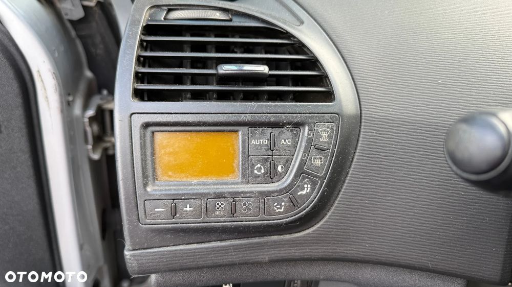 Citroën C4 Grand Picasso 1.6 HDi FAP Exclusive - 12