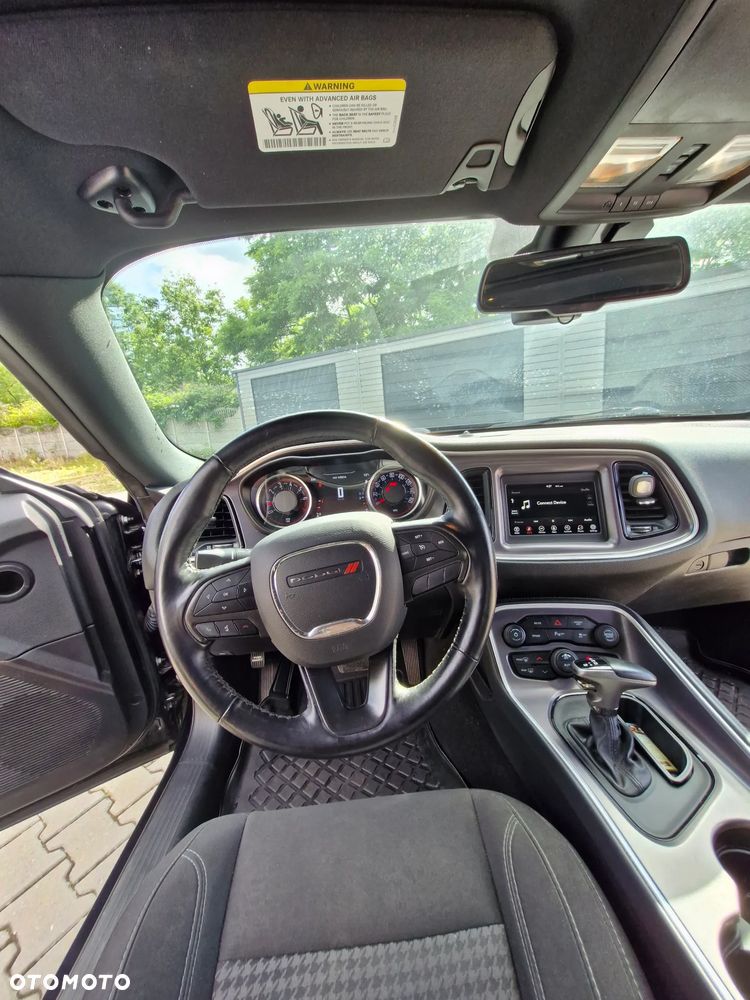 Dodge Challenger - 5
