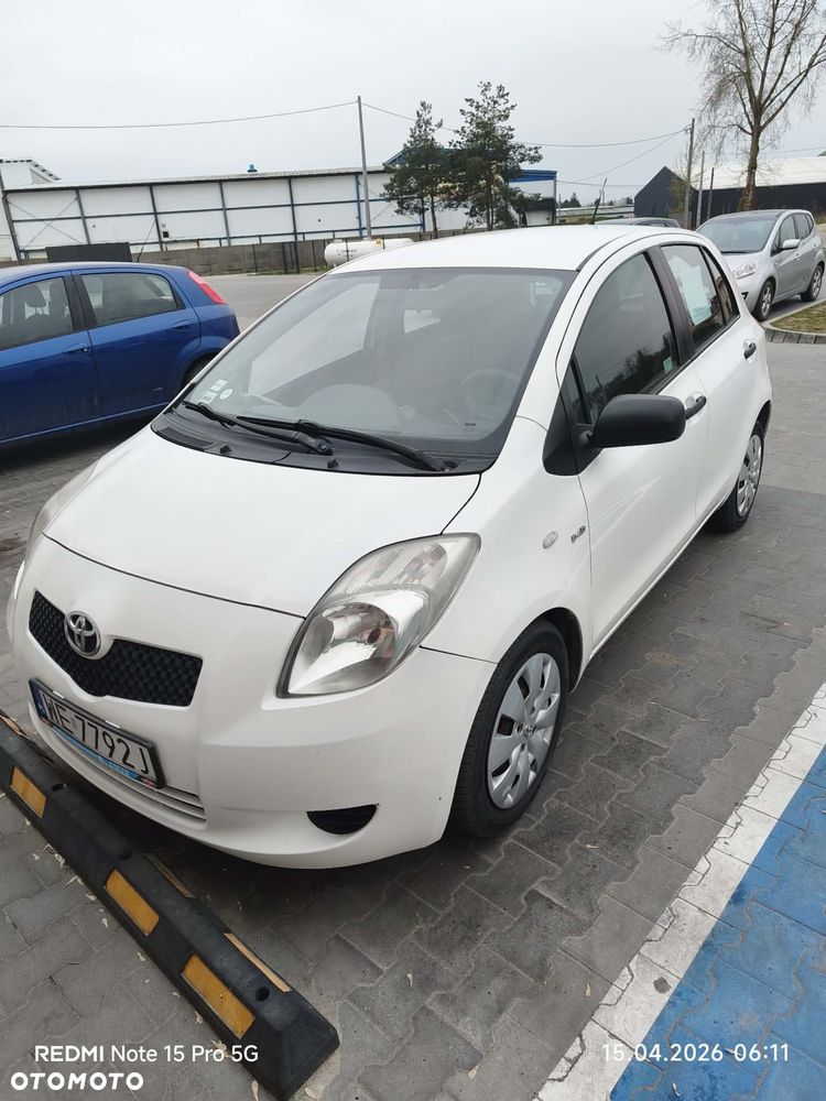 Toyota Yaris - 1