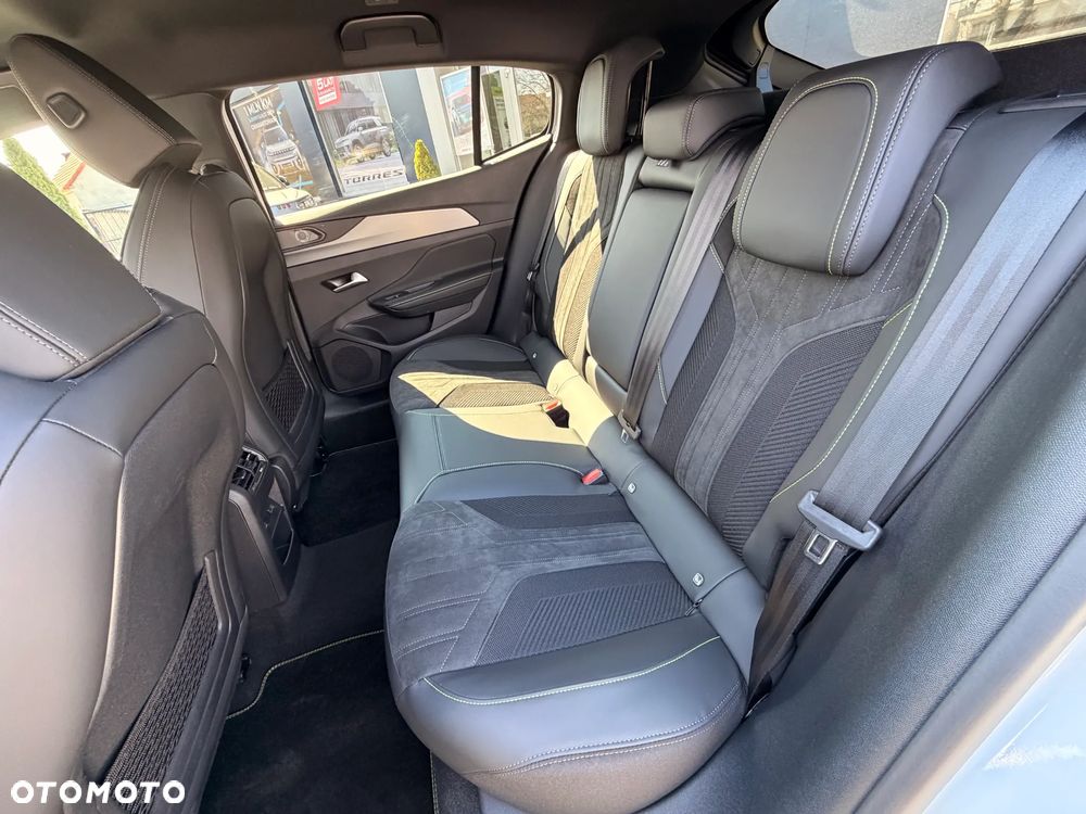 Peugeot 408 1.2 PureTech mHEV GT S&S e-DCS6 - 23