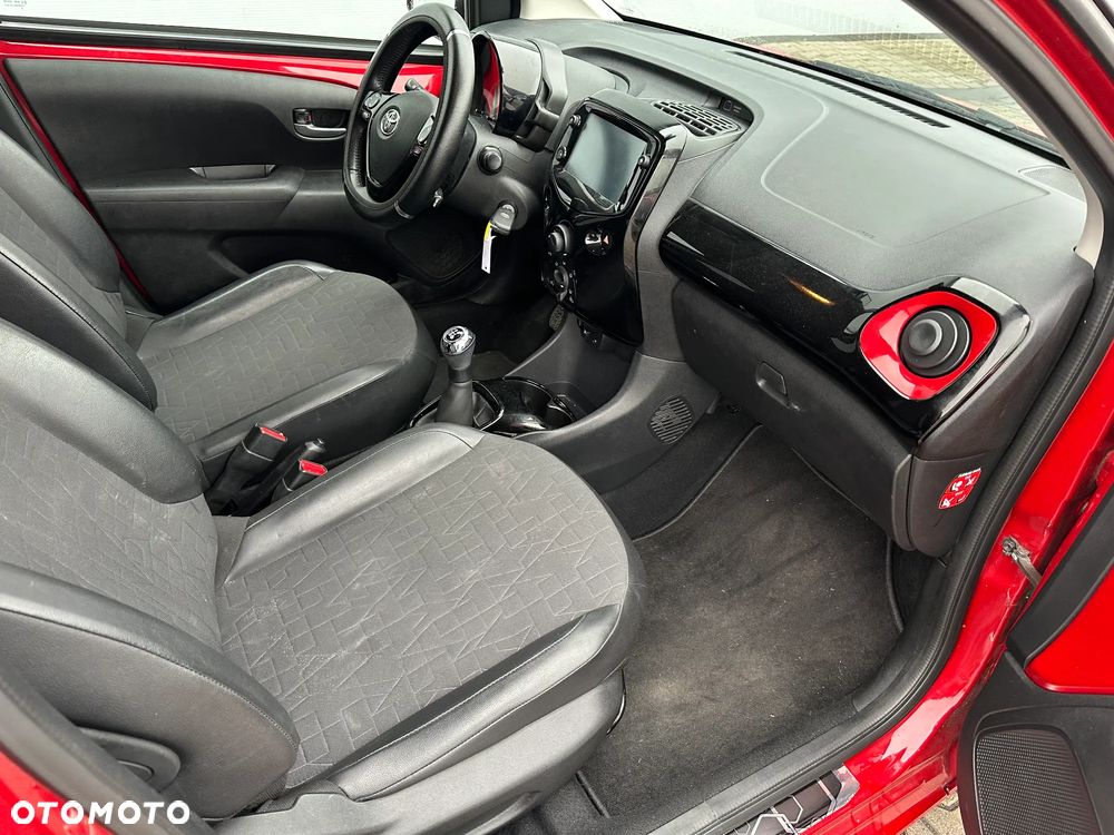 Toyota Aygo x-clusive Style Selection - 9