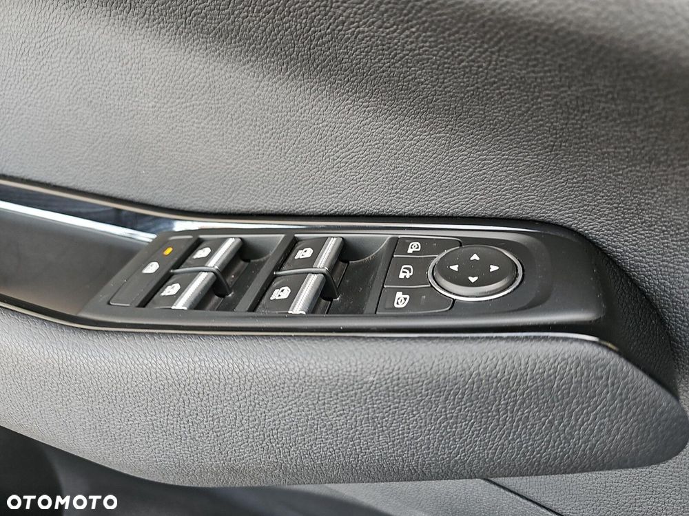 Renault Austral 1.3 TCe mHEV Iconic - 18