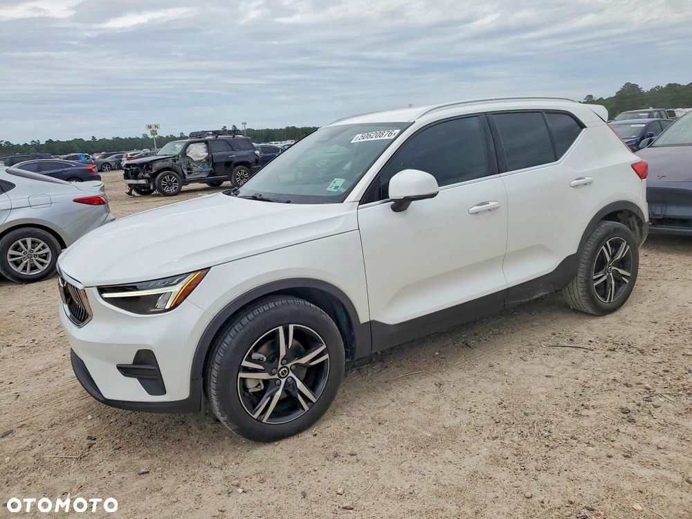 Volvo XC 40 - 3