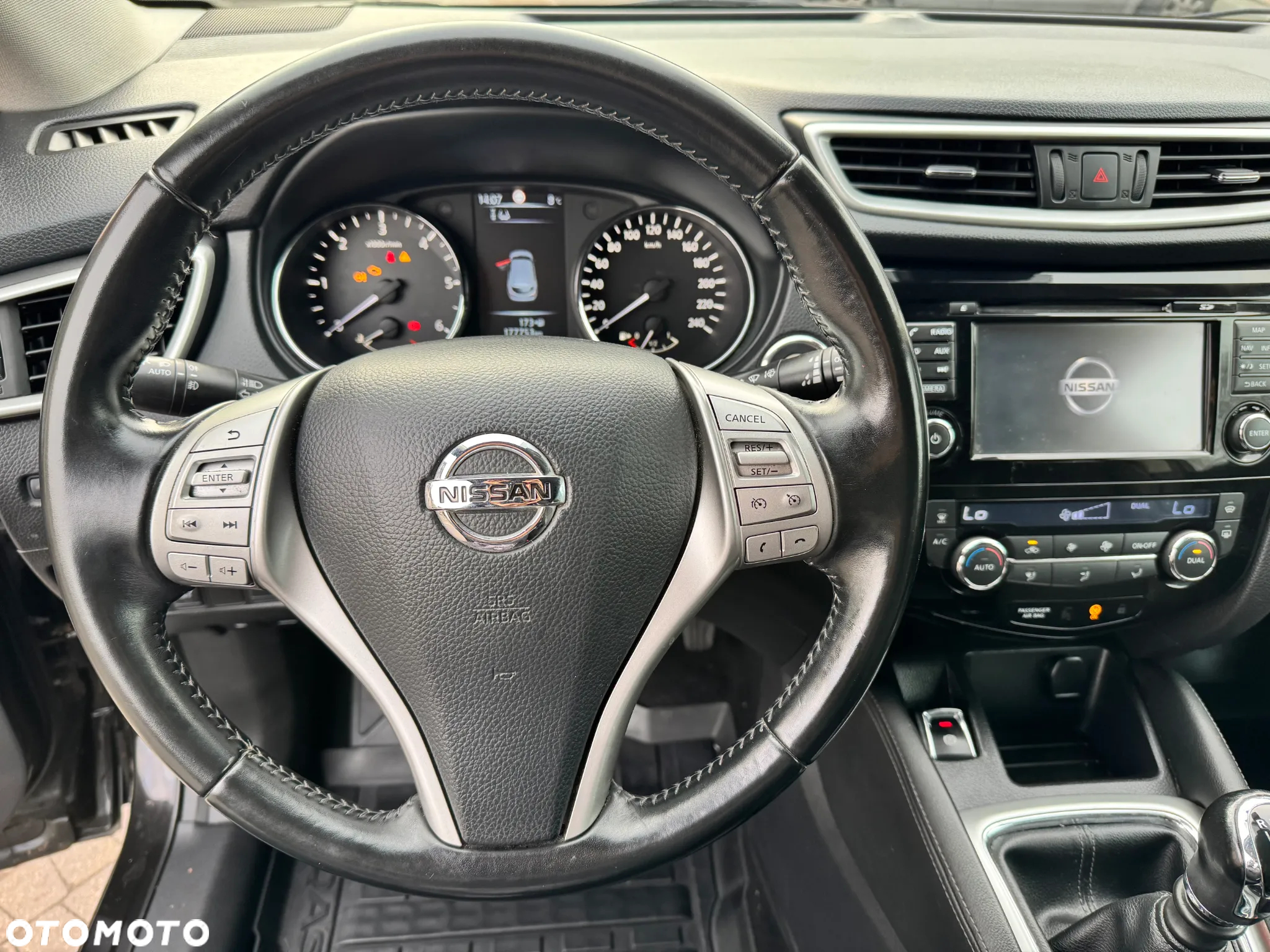 Nissan Qashqai 1.5 dCi N-Vision - 9