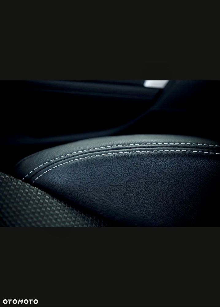 Audi A4 Avant 2.0 TDI S tronic quattro - 28
