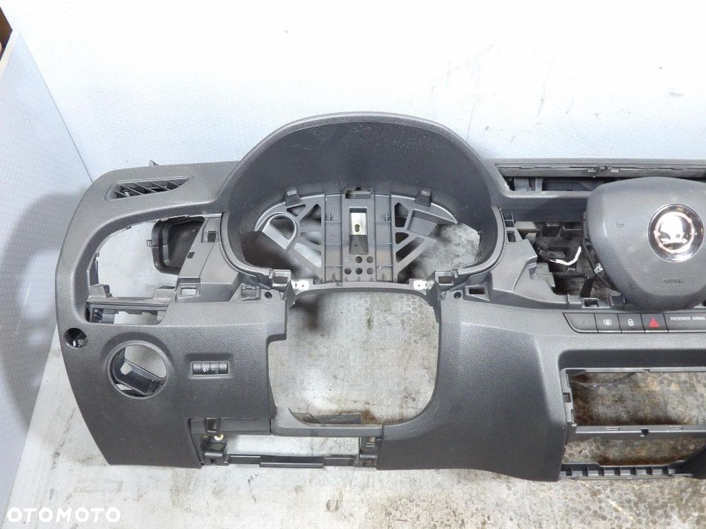 SKODA FABIA III 3 KONSOLA DESKA AIRBAG PODUSZKI KOKPIT 6V1857009P - 2