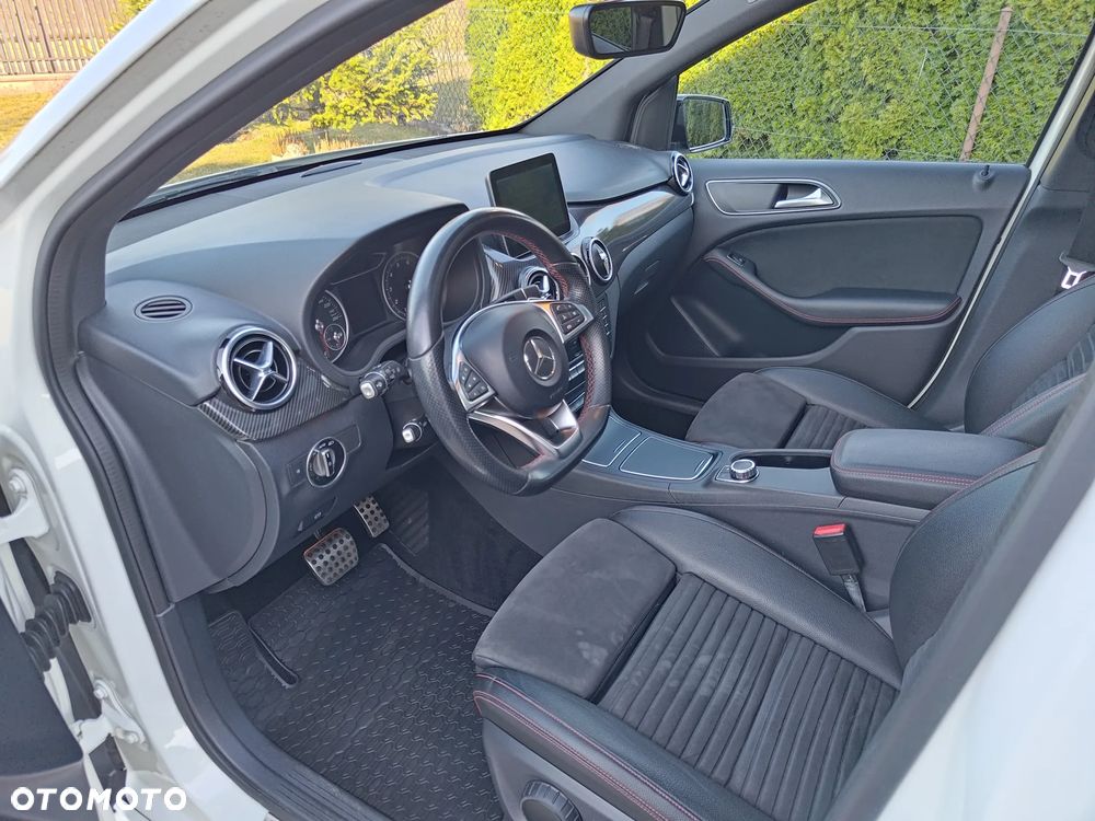 Mercedes-Benz Klasa B 160 7G-DCT AMG Line - 11