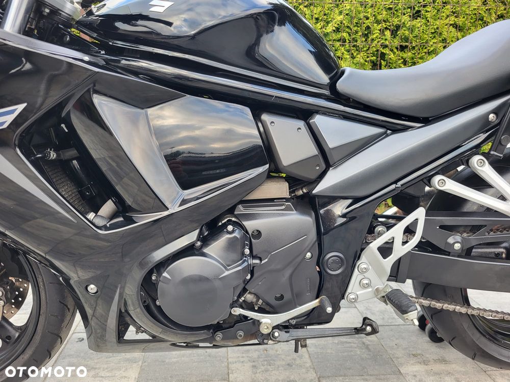 Suzuki GSX-F - Katana - 19