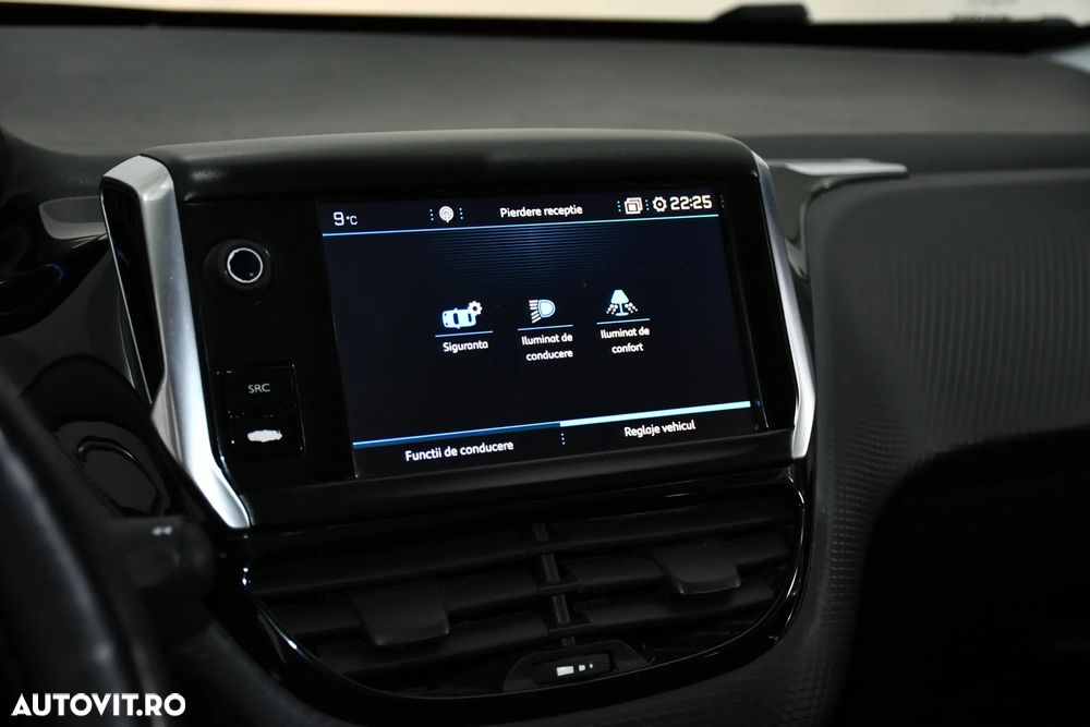 Peugeot 2008 PureTech 110 Stop&Start EAT6 Crossway - 27