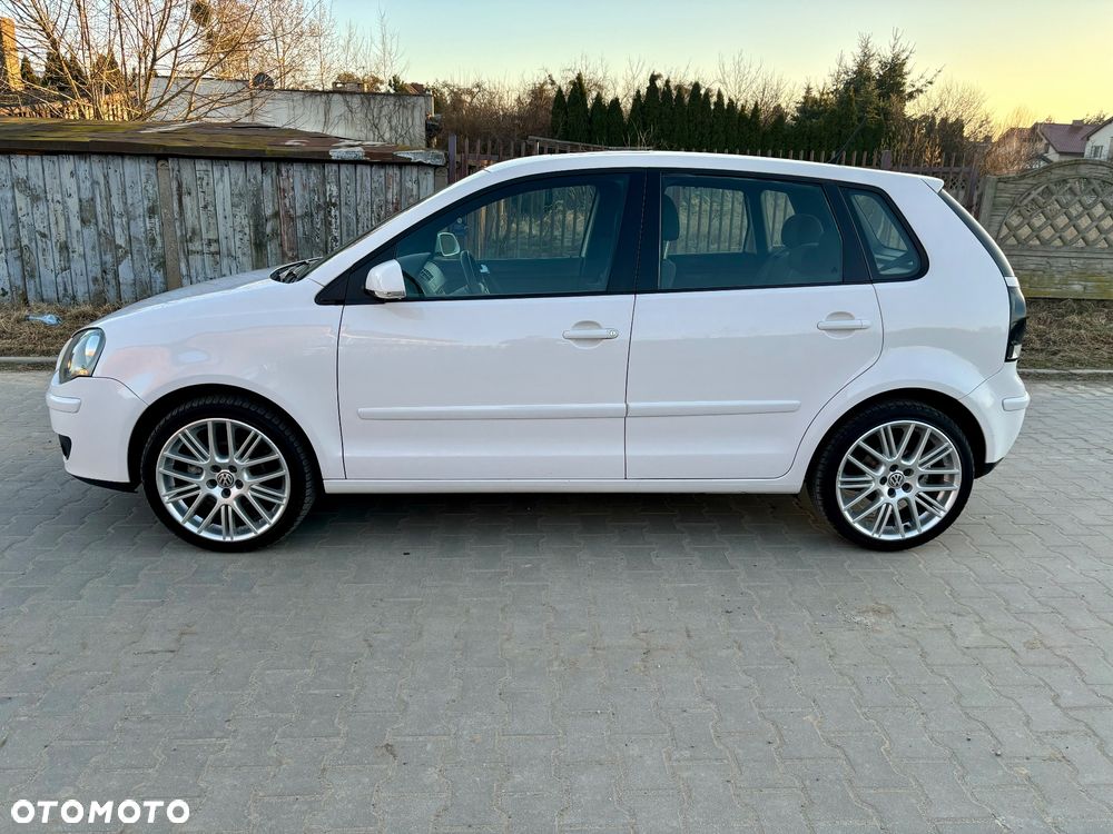 Volkswagen Polo - 4
