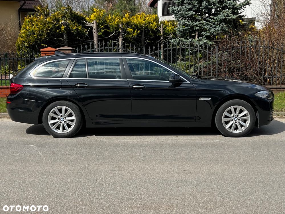 BMW Seria 5 525d xDrive Sport-Aut - 13