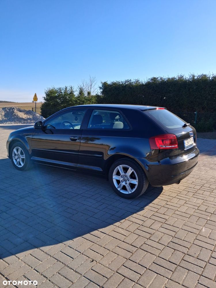 Audi A3 3-drzwiowe 1.6 Ambiente - 6