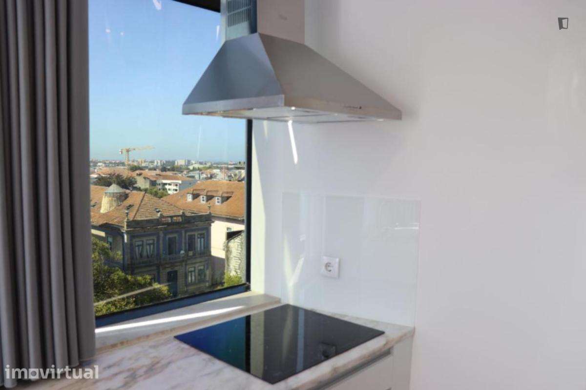 Apartamento com 3 quartos - localizado em Cedofeita Porto - Grande imagem: 3/10
