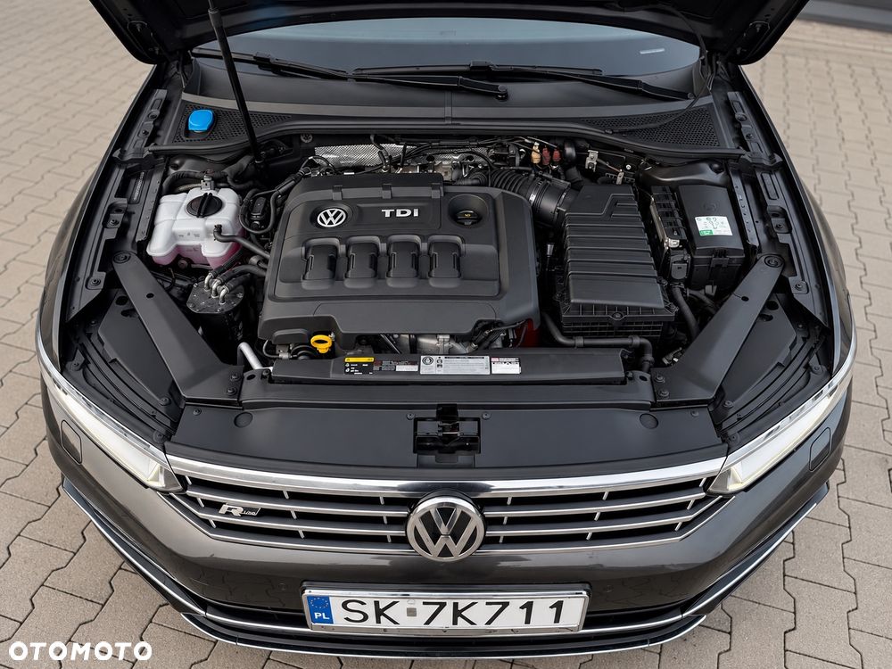Volkswagen Passat 2.0 TDI Bi-Turbo BMT 4Mot Highline DSG - 22