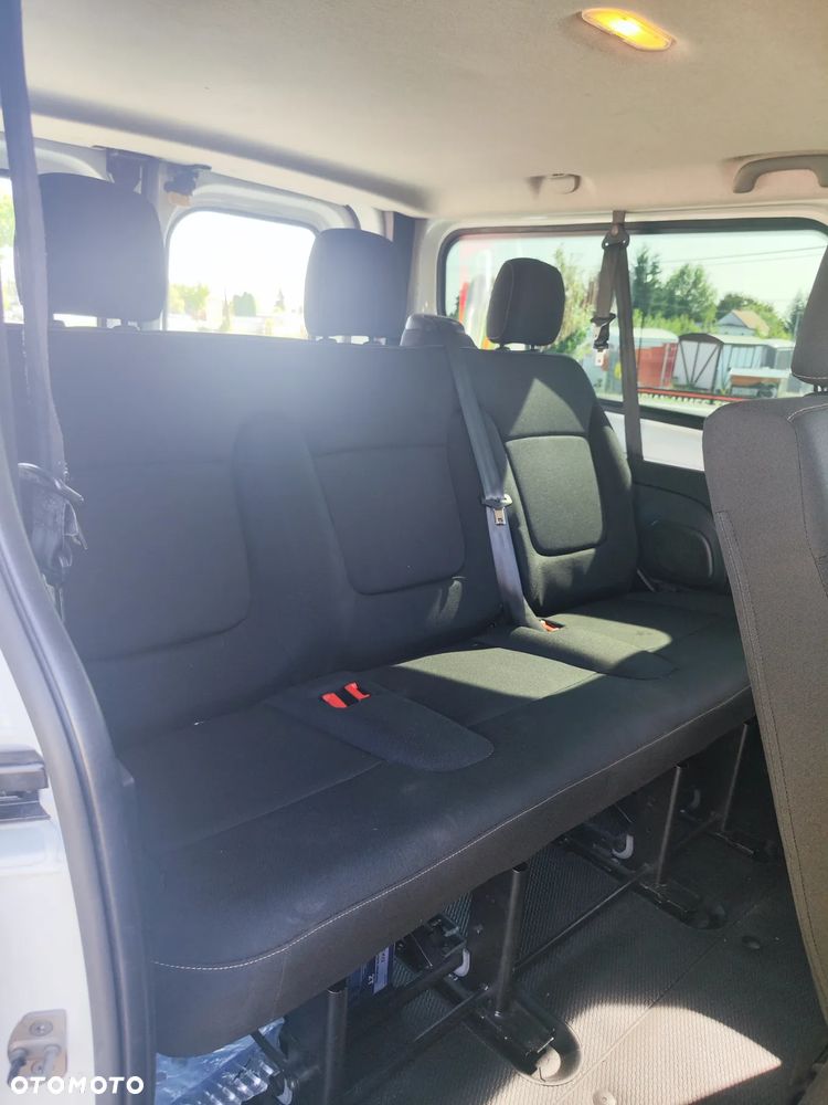 Opel Vivaro - 10