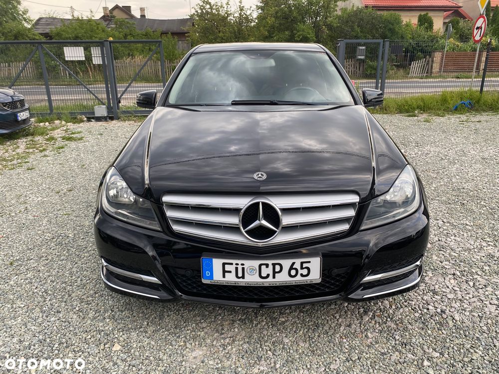 Mercedes-Benz Klasa C 180 CGI Automatik BlueEFFICIENCY Avantgarde - 2