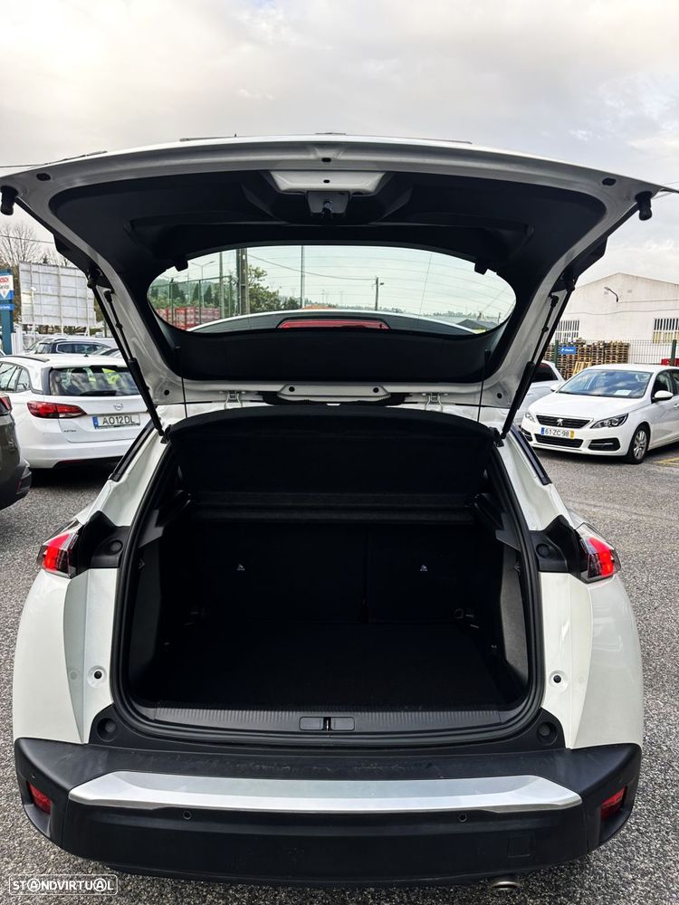 Peugeot 2008 1.5 BlueHDi Active Pack EAT8 - 4