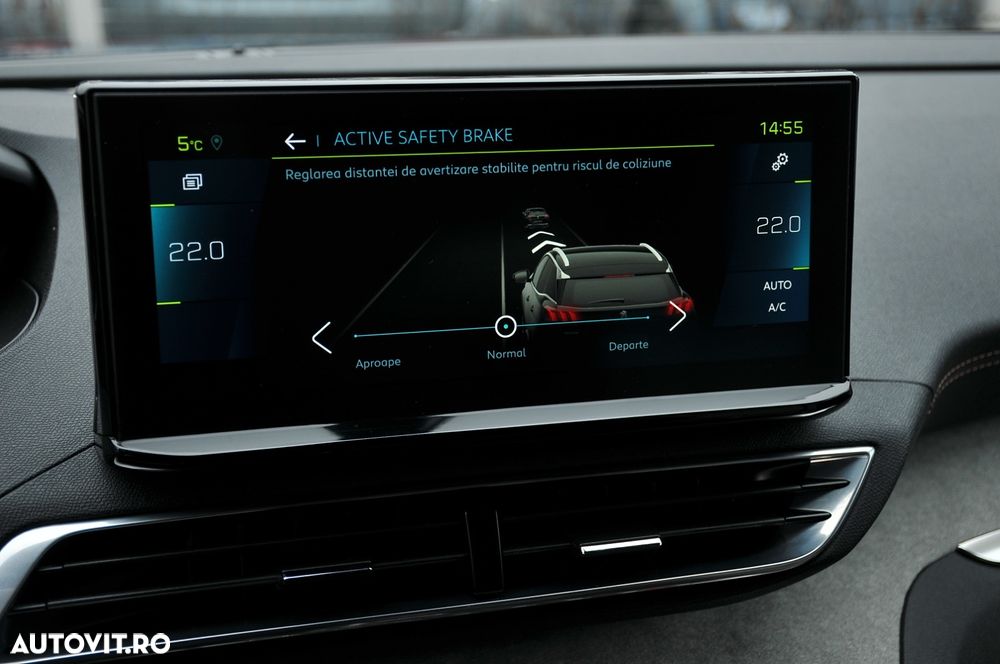 Peugeot 3008 Plug-In Hybrid 225 e-EAT8 GT - 26