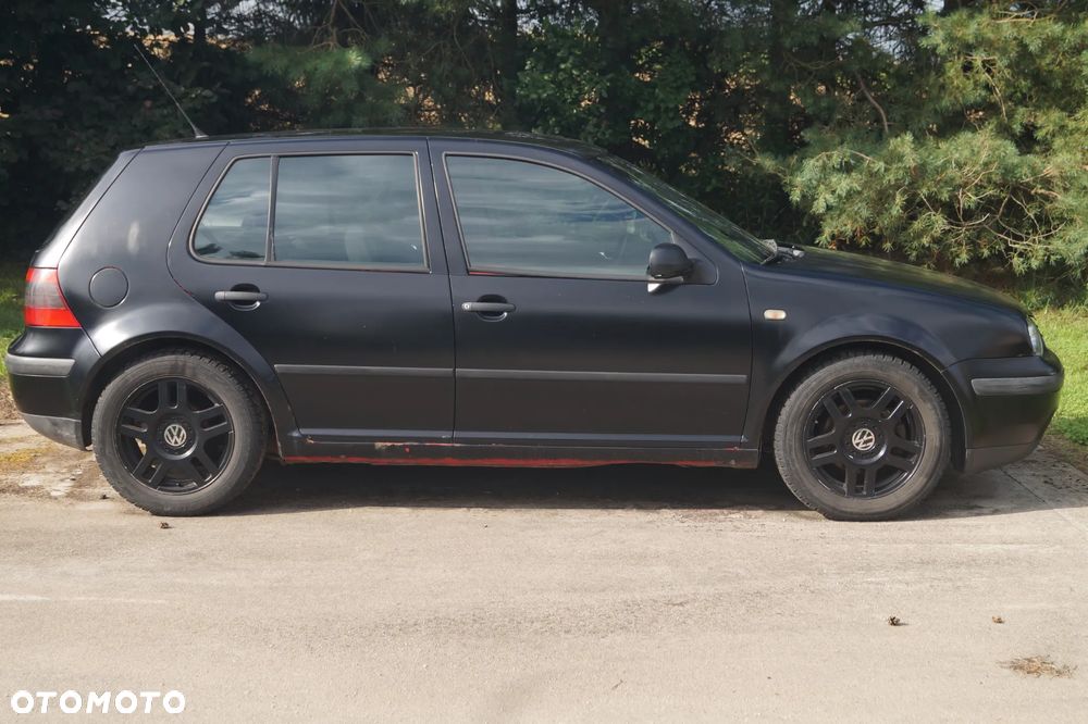 Volkswagen Golf - 3