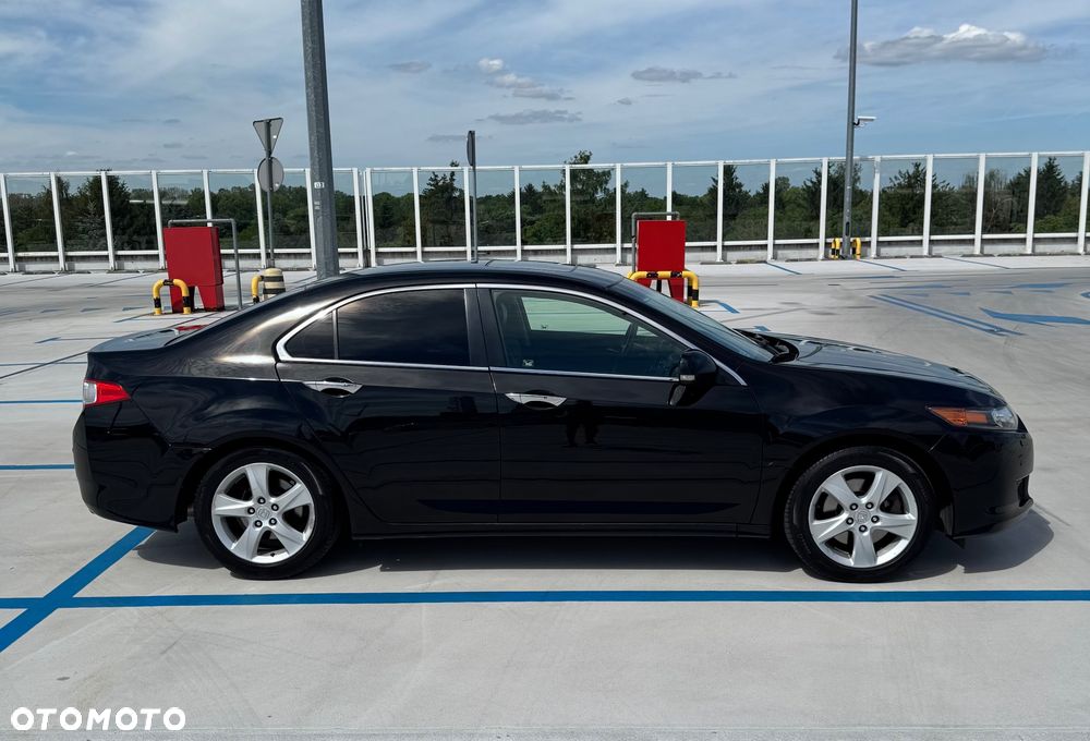 Honda Accord 2.4 Executive Nav+ACC+LKAS - 2