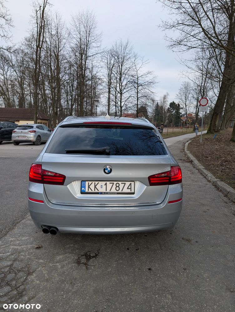 BMW Seria 5 528i xDrive Luxury Line - 6