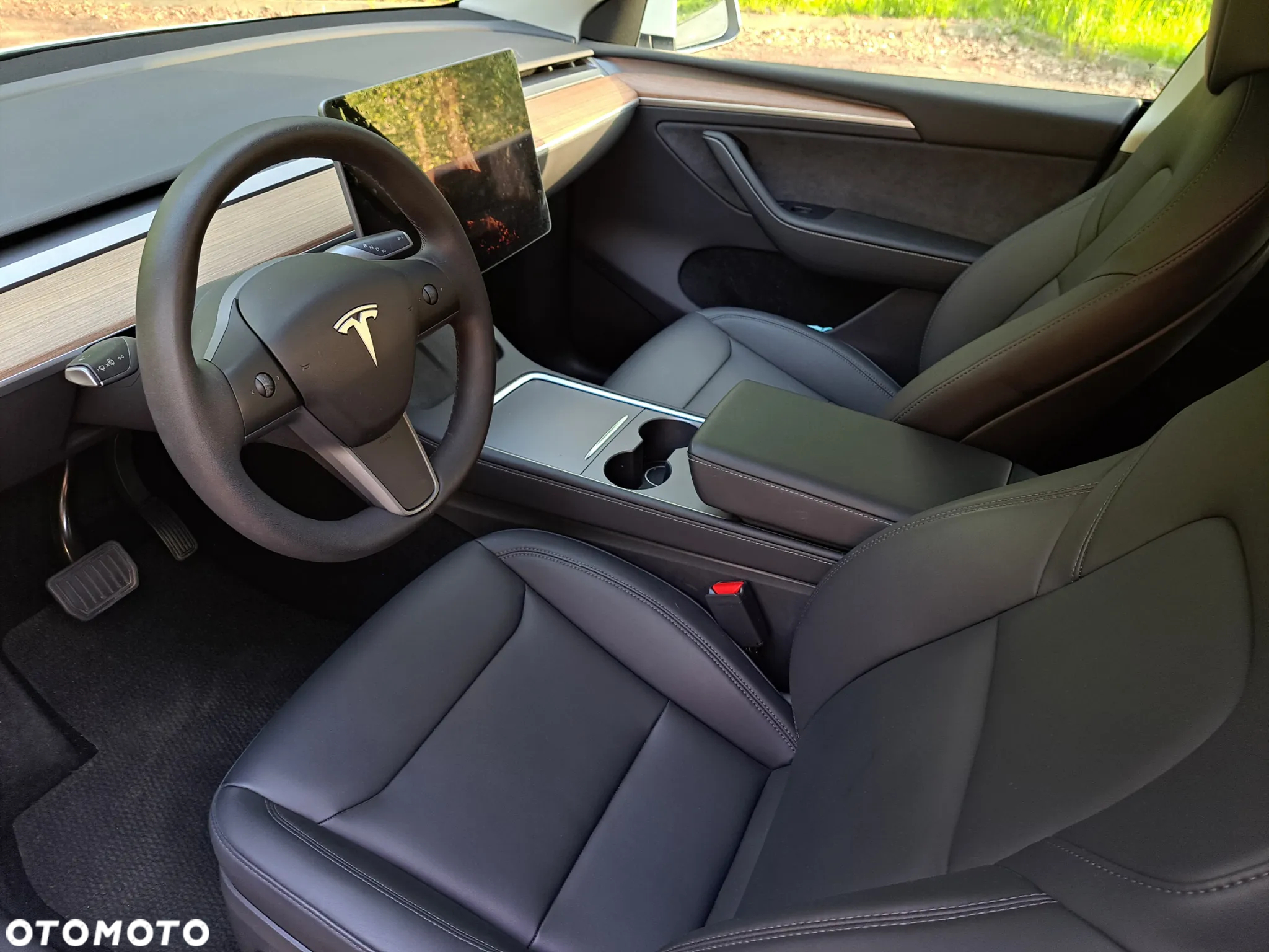 Tesla Y Model Long Range Dual Motor AWD - 6
