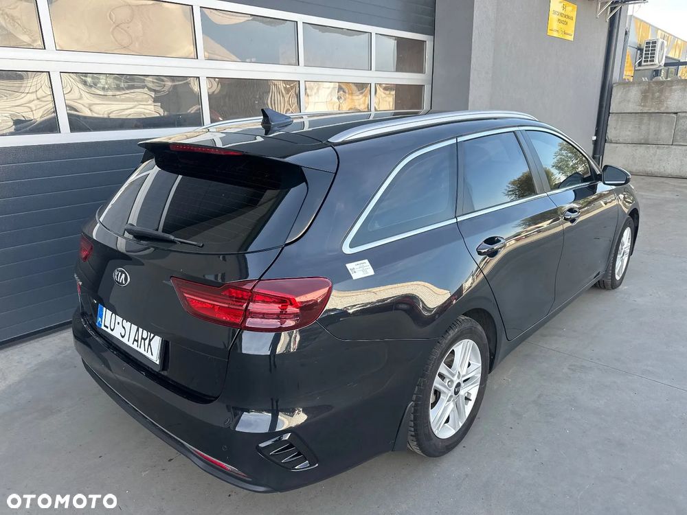 Kia Ceed 1.6 CRDi mHEV M - 8