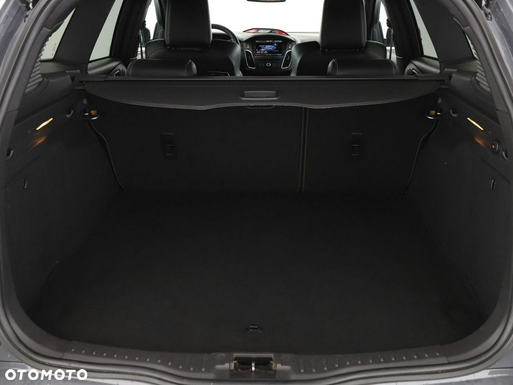 Ford Focus 2.0 EcoBoost ST - 21
