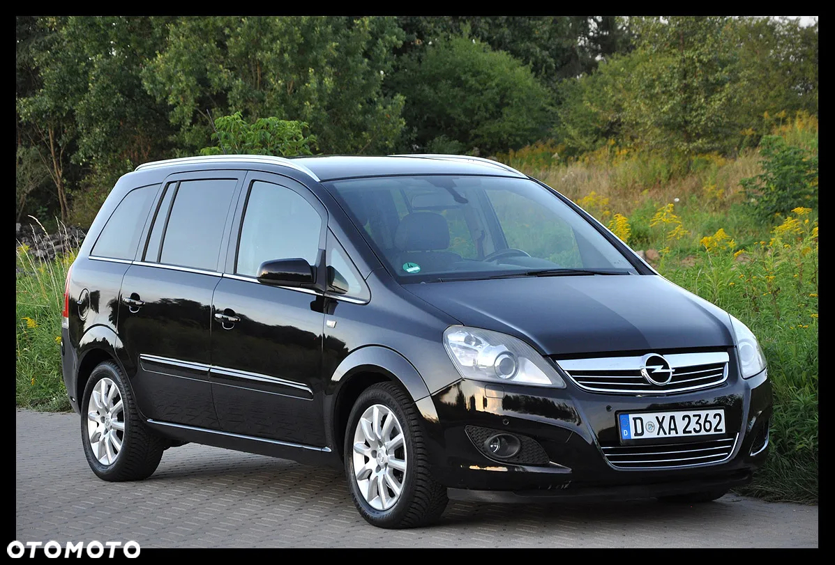 Opel Zafira 1.8 Cosmo - 17
