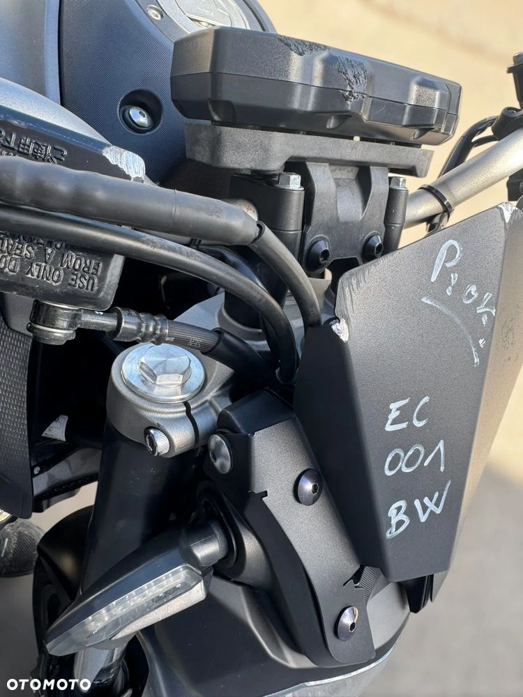 Yamaha MT - 15