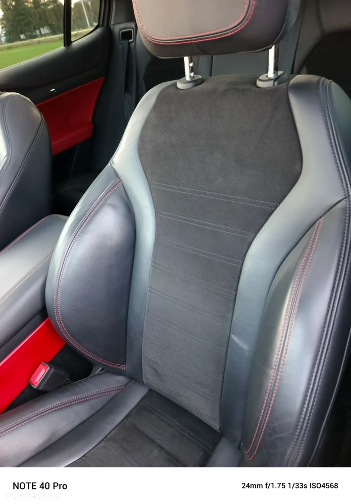 Alfa Romeo Stelvio V6 2.9 Bi-Turbo AT8-Q4 Quadrifoglio - 21