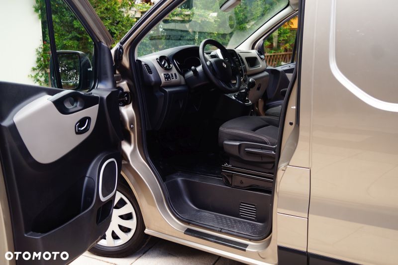 Renault Trafic DCI Long Salon Pl Bogata Opcja Faktura Vat 23% - 7
