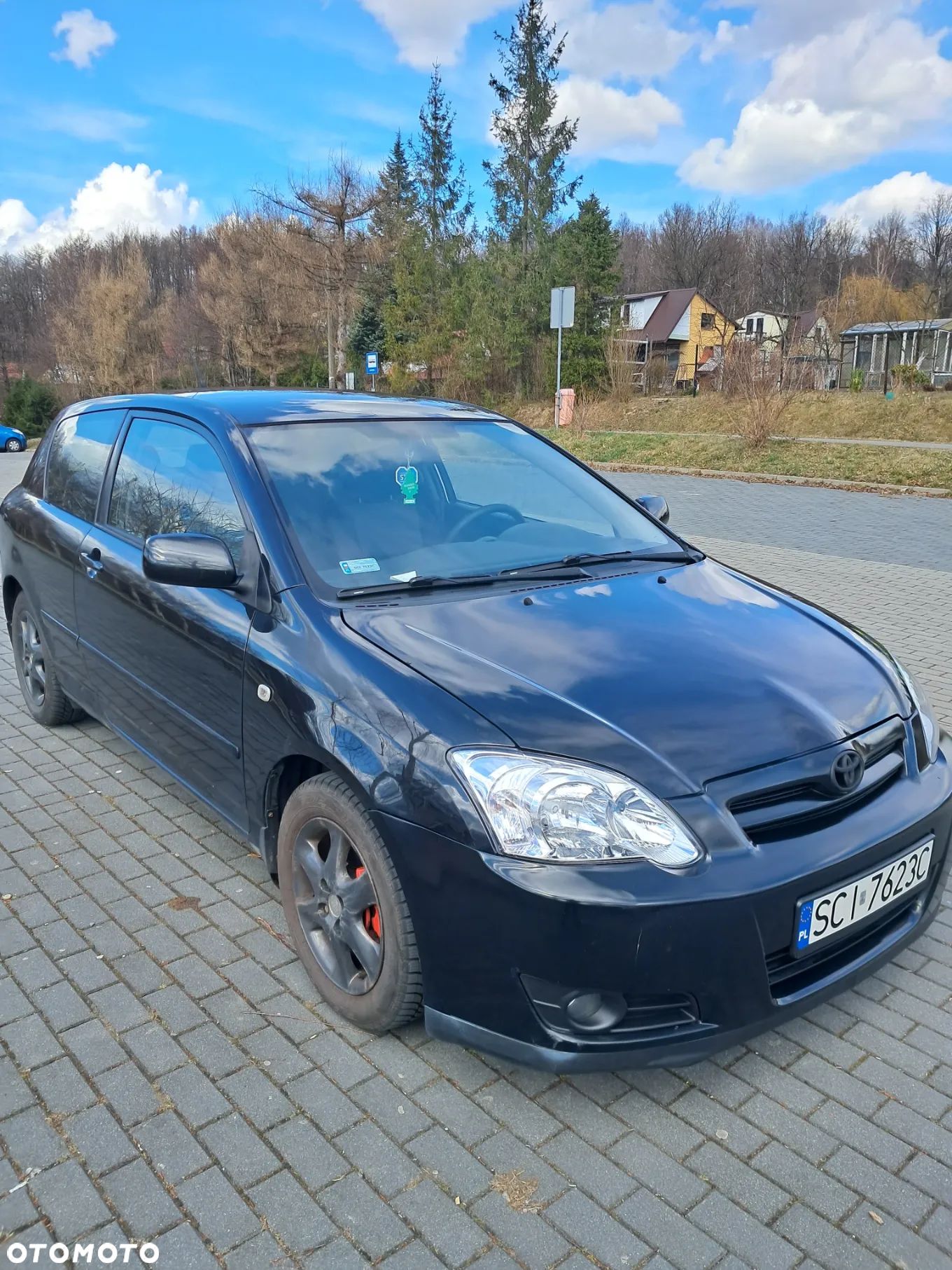 Toyota Corolla - 1