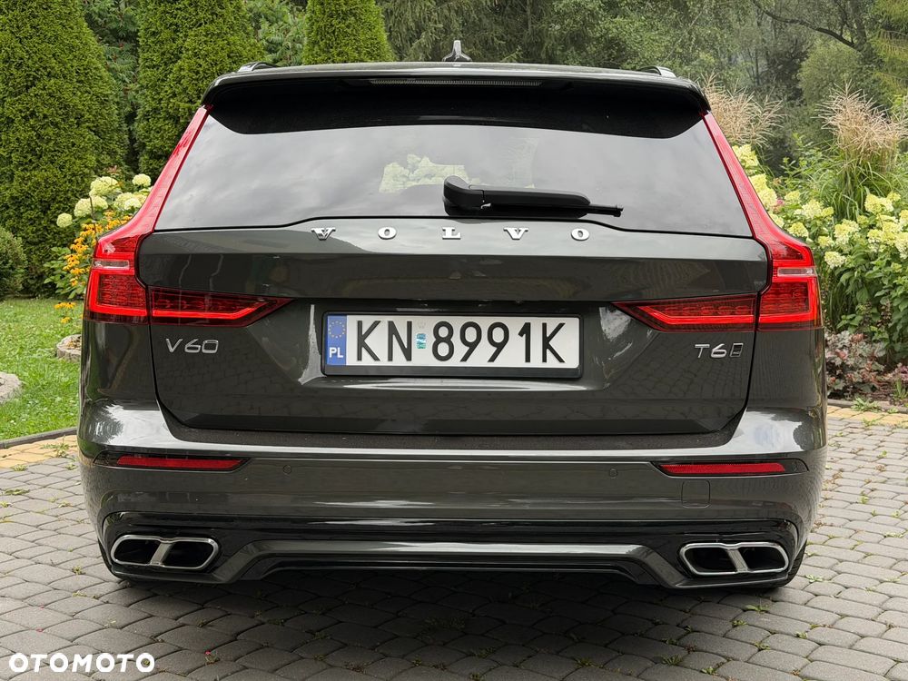 Volvo V60 T6 AWD Geartronic R-Design - 10