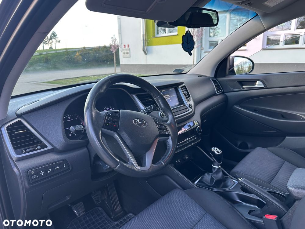 Hyundai Tucson blue 1.7 CRDi 2WD Advantage - 9