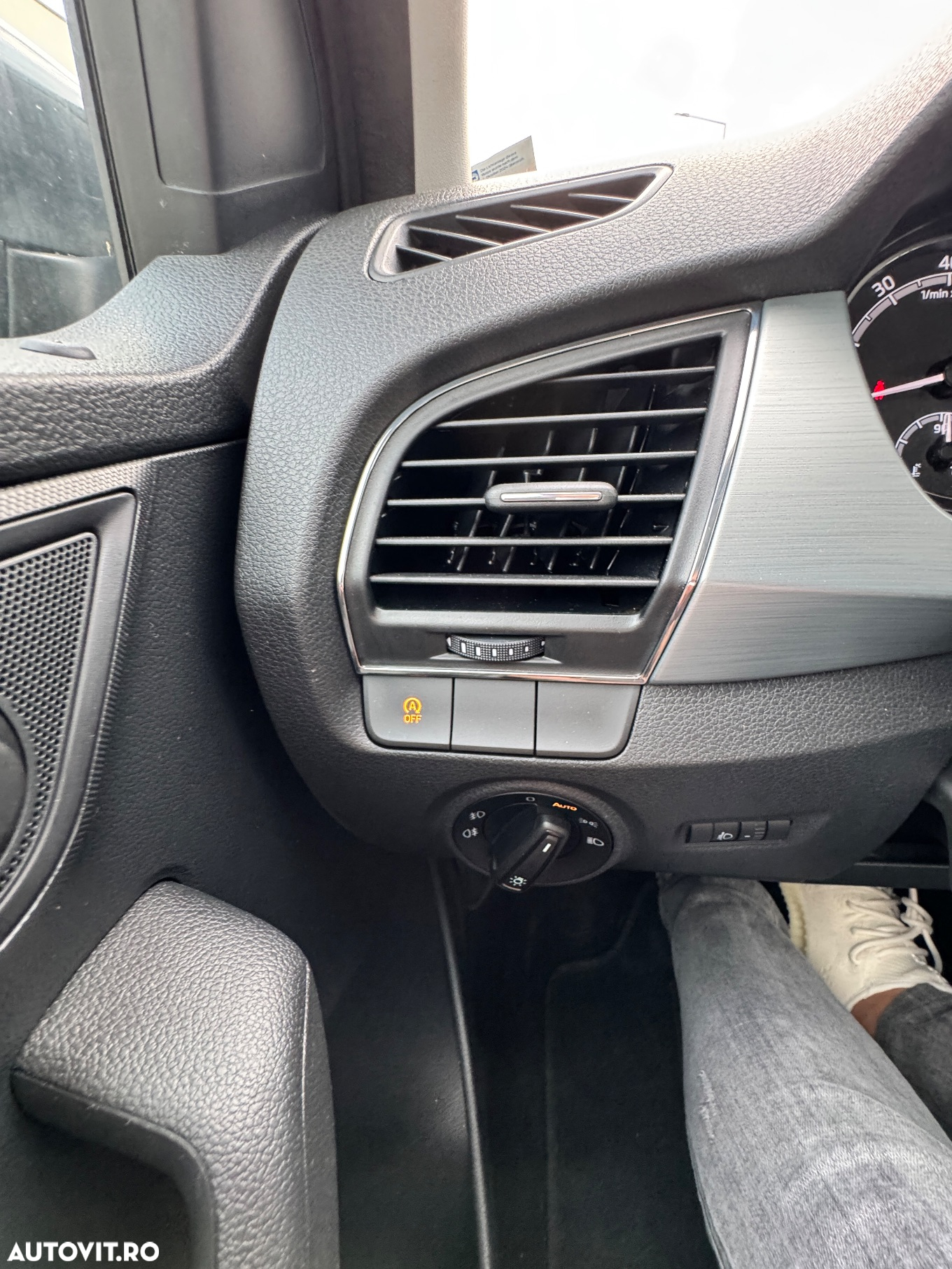Skoda Fabia Combi 1.0 MPI Active - 36