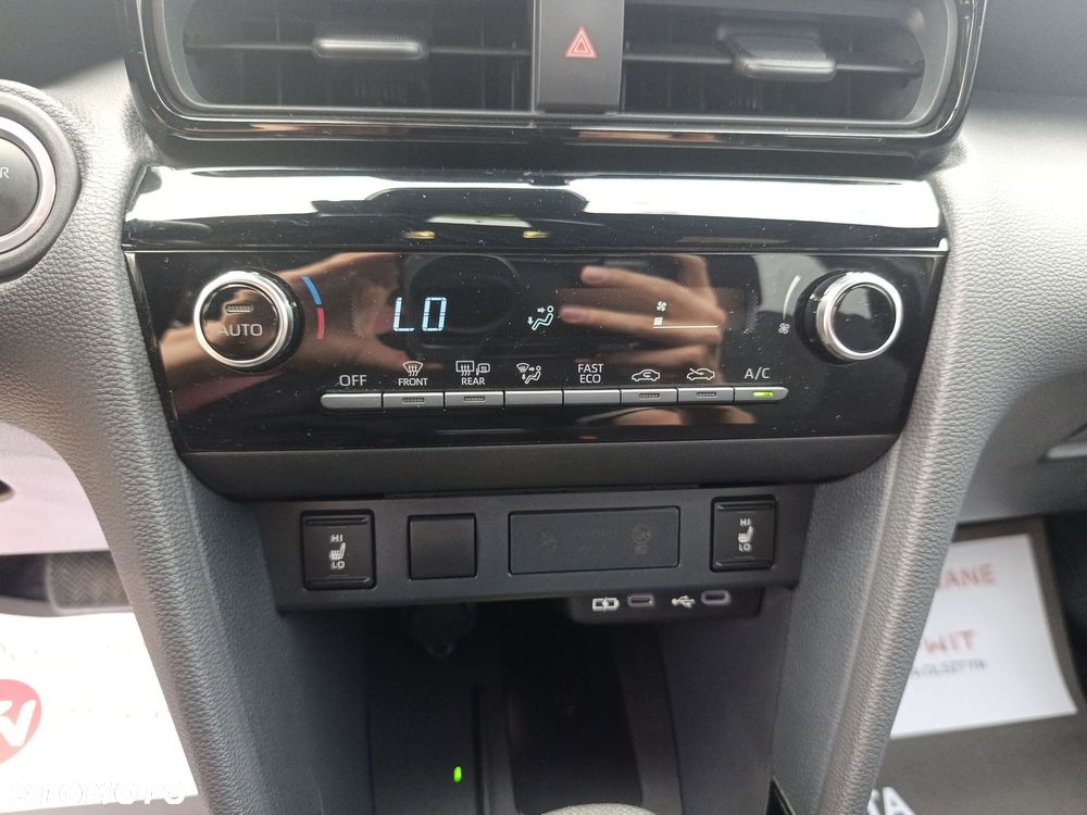 Toyota Yaris Cross Hybrid 1.5 Style - 19
