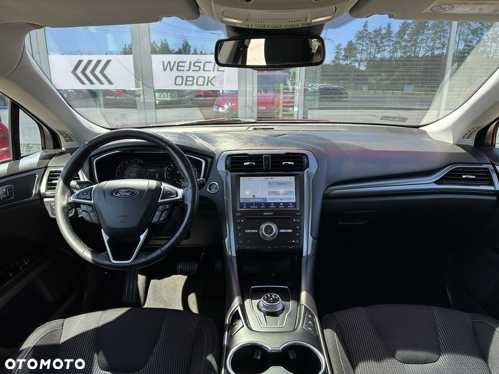 Ford Mondeo 2.0 TDCi Titanium PowerShift - 11