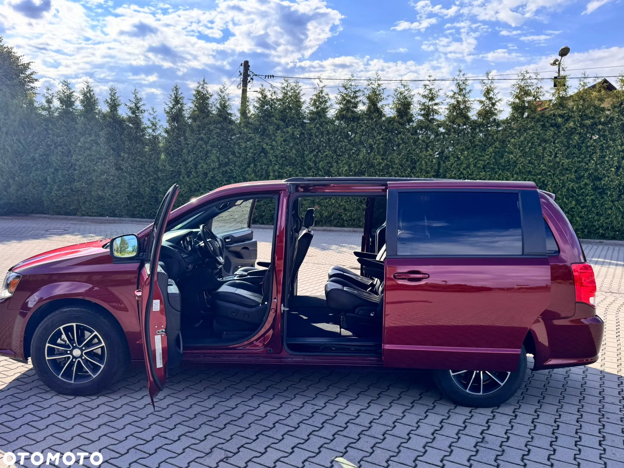Dodge Grand Caravan 3.6 R/T - 9