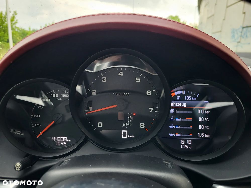 Porsche 718 Boxster - 12