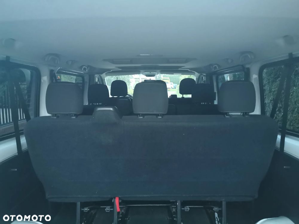 Renault Trafic Grand 1.6 dCi - 14